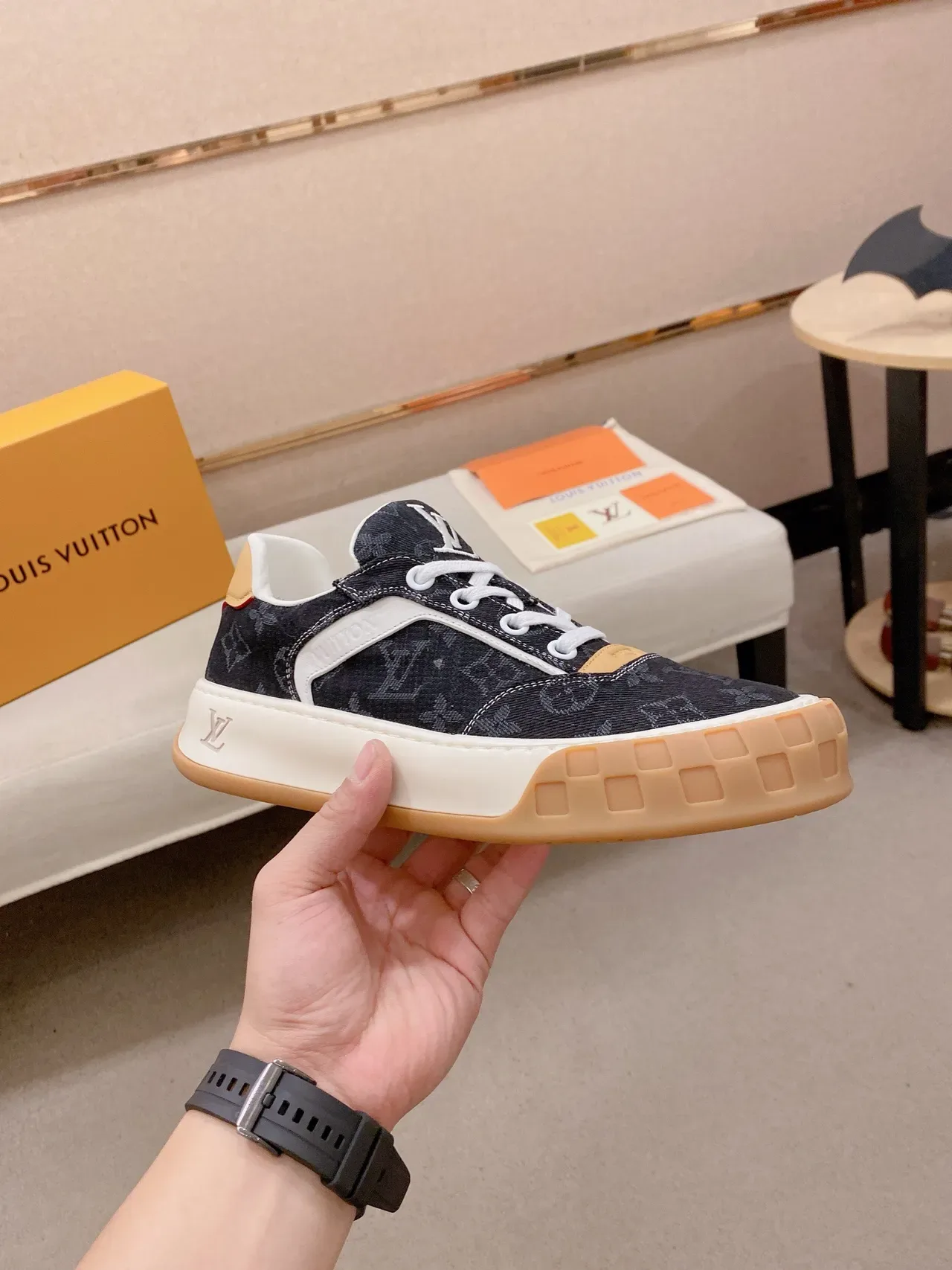 Louis Vuitton LV Trainer Navy Beige Monogrammed Denim Upper White Side Stripe Zapatillas Lifestyle 4