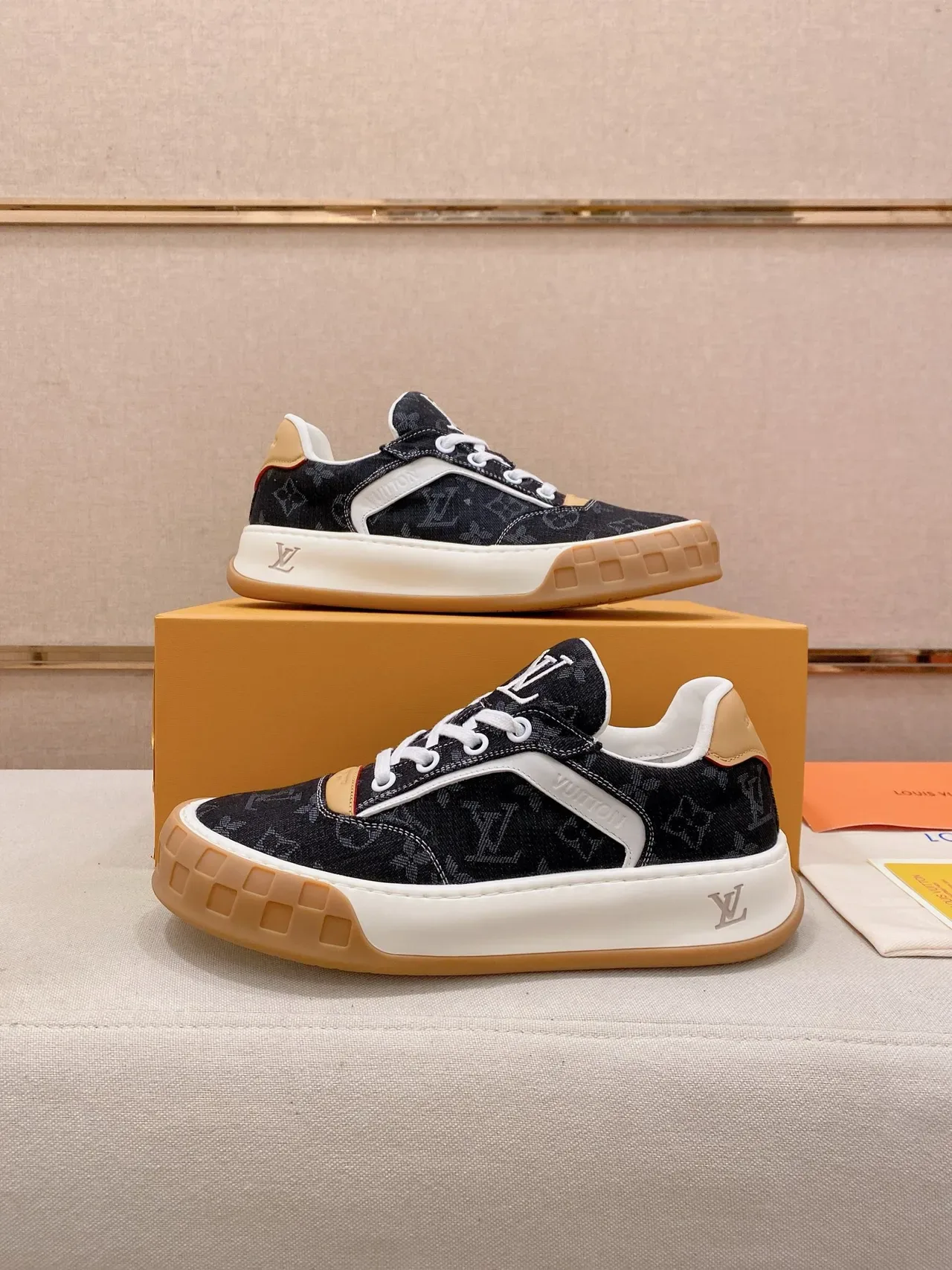 Louis Vuitton LV Trainer Navy Beige Monogrammed Denim Upper White Side Stripe Zapatillas Lifestyle 7