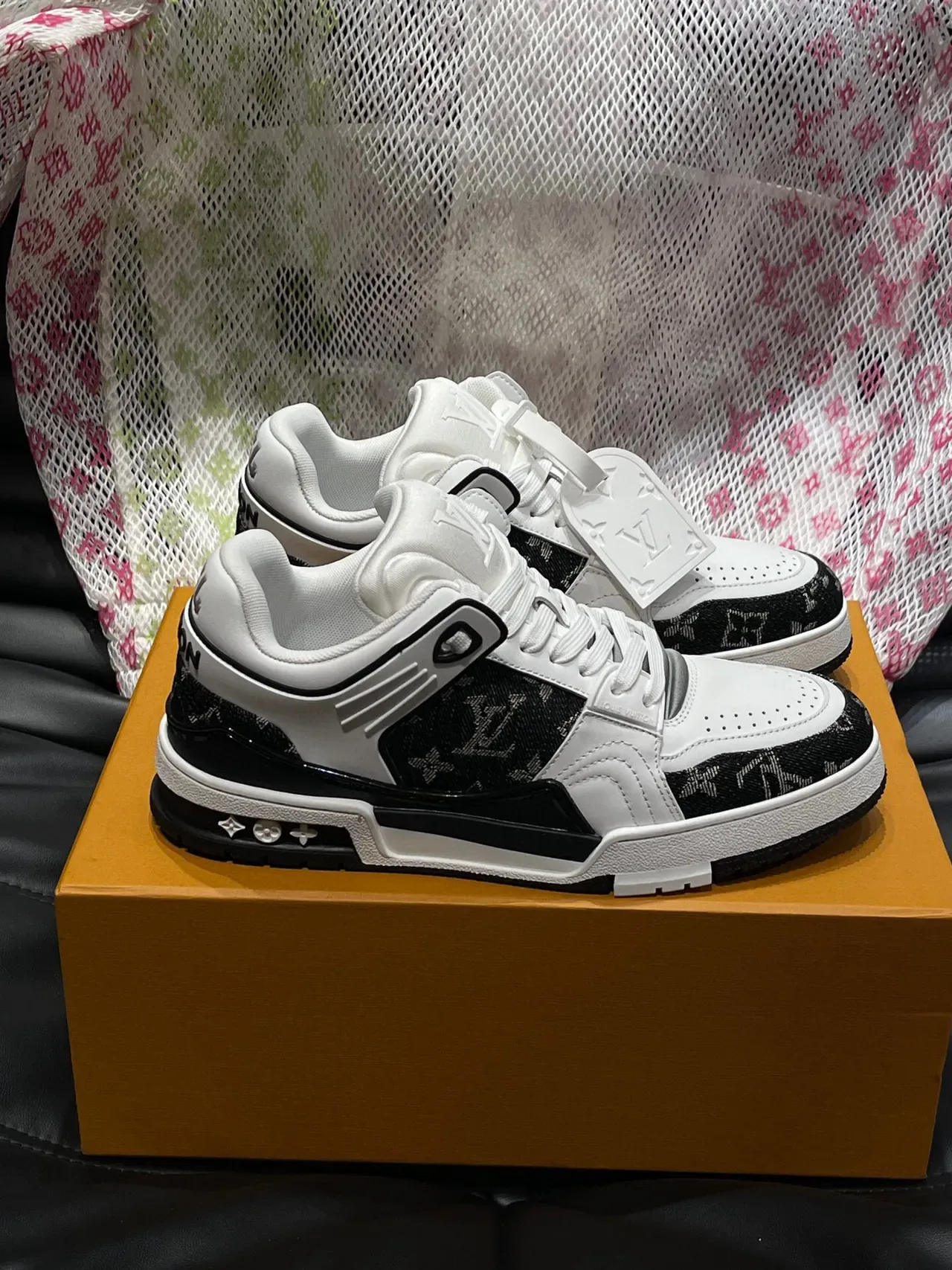 Louis Vuitton LV Trainer White Black Monogrammed Side Panels Perforated Toe Cap Lifestyle Sneakers 3