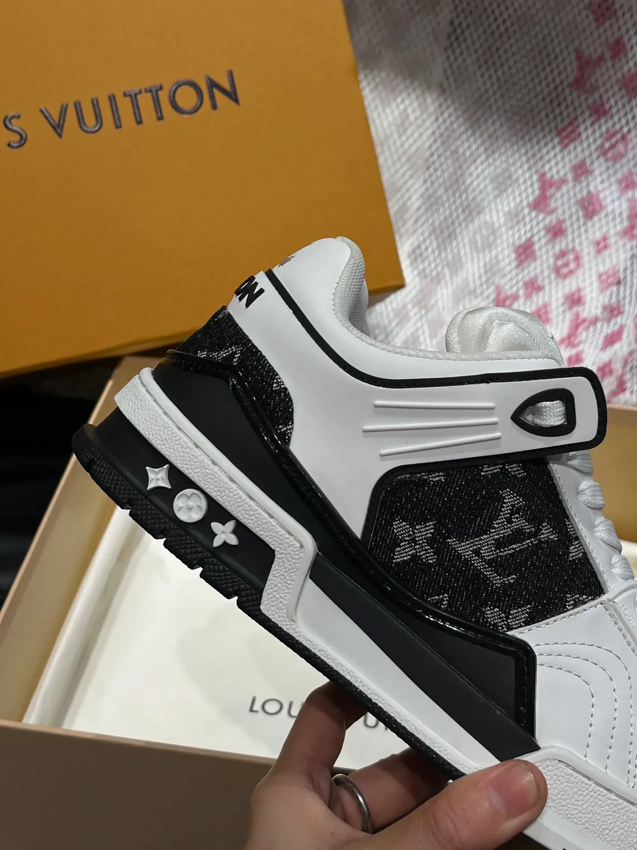 Louis Vuitton LV Trainer White Black Monogrammed Side Panels Perforated Toe Cap Lifestyle Sneakers 7