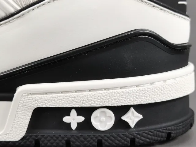 Louis Vuitton LV Trainer White Black Structured Layered Midsole Brick-Pattern Mesh Overlay Lifestyle Sneakers 7