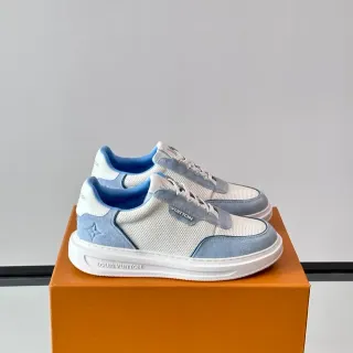 Louis Vuitton LV Trainer Zapatillas Lifestyle Blancas y Azules con Malla Perforada en la Parte Superior Superposiciones de Ante