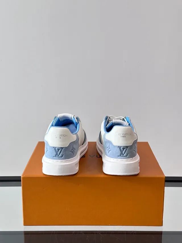 Louis Vuitton LV Trainer أحذية رياضية أسلوب حياة بيضاء زرقاء شبكة مثقوبة أعلى طبقات سويدي 3