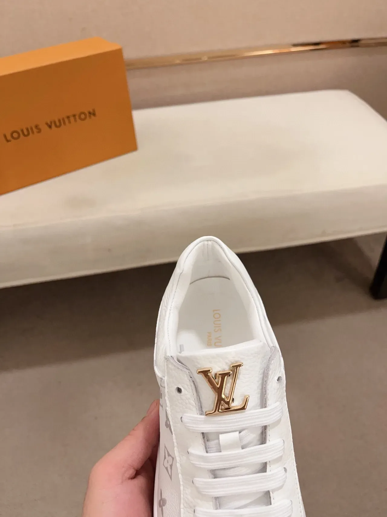 Louis Vuitton LV Trainer Zapatillas Lifestyle Blancas Grises Monogram Canvas Cuero Toe Cap 6