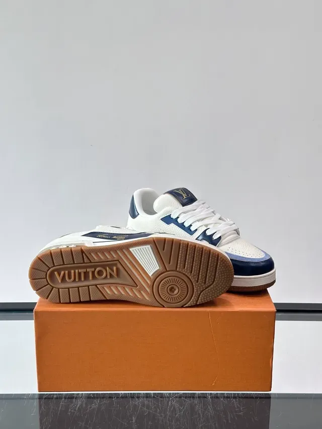 Louis Vuitton LV Trainer Blanco Marino Cuero En Capas Punta Perforada Zapatillas Lifestyle 2