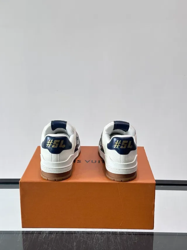 Louis Vuitton LV Trainer Blanco Marino Cuero En Capas Punta Perforada Zapatillas Lifestyle 3