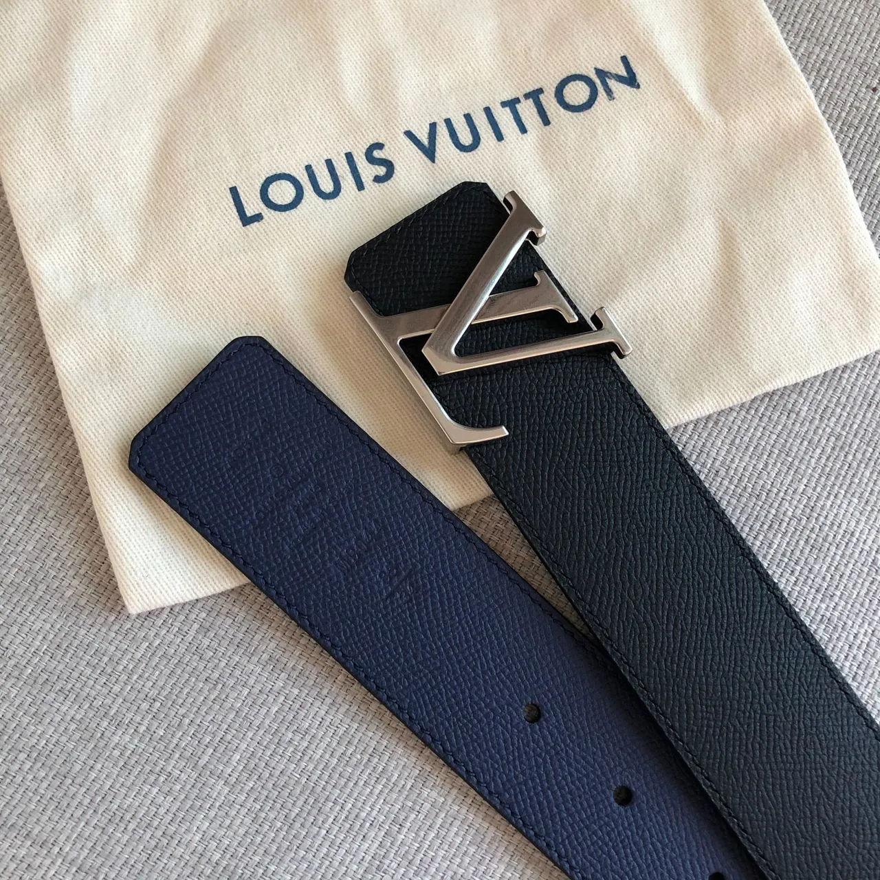 Louis Vuitton LV Twist Belt Black and Navy Epi Leather Belt 5