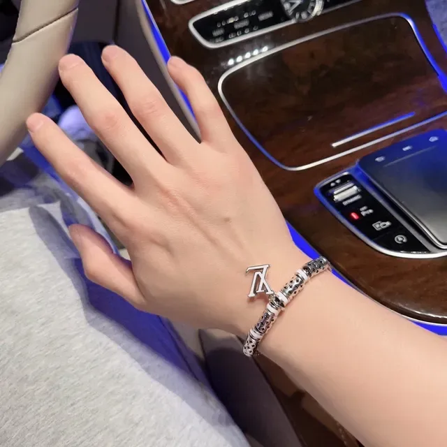 Louis Vuitton Monogram Beads Silver-Tone and White Enamel Bracelet 4