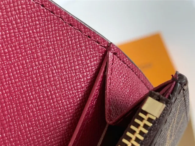 Louis Vuitton Monogram toile flap snap portefeuille court 4