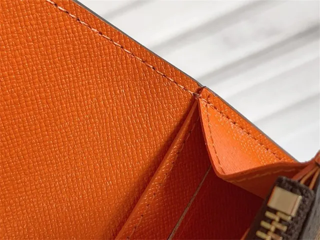 Louis Vuitton Monogram toile flap snap portefeuille court 23