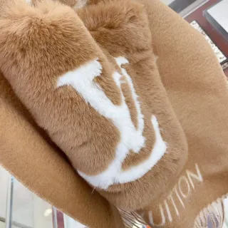 Louis Vuitton Monogram ফার ব্রাউন এবং সাদা ক্যাশমির স্কার্ফ