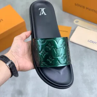 Louis Vuitton Monogram 绿色和黑色专利拖鞋