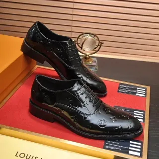 Louis Vuitton Monogram पैटेंट लेदर ऑक्सफोर्ड जूते