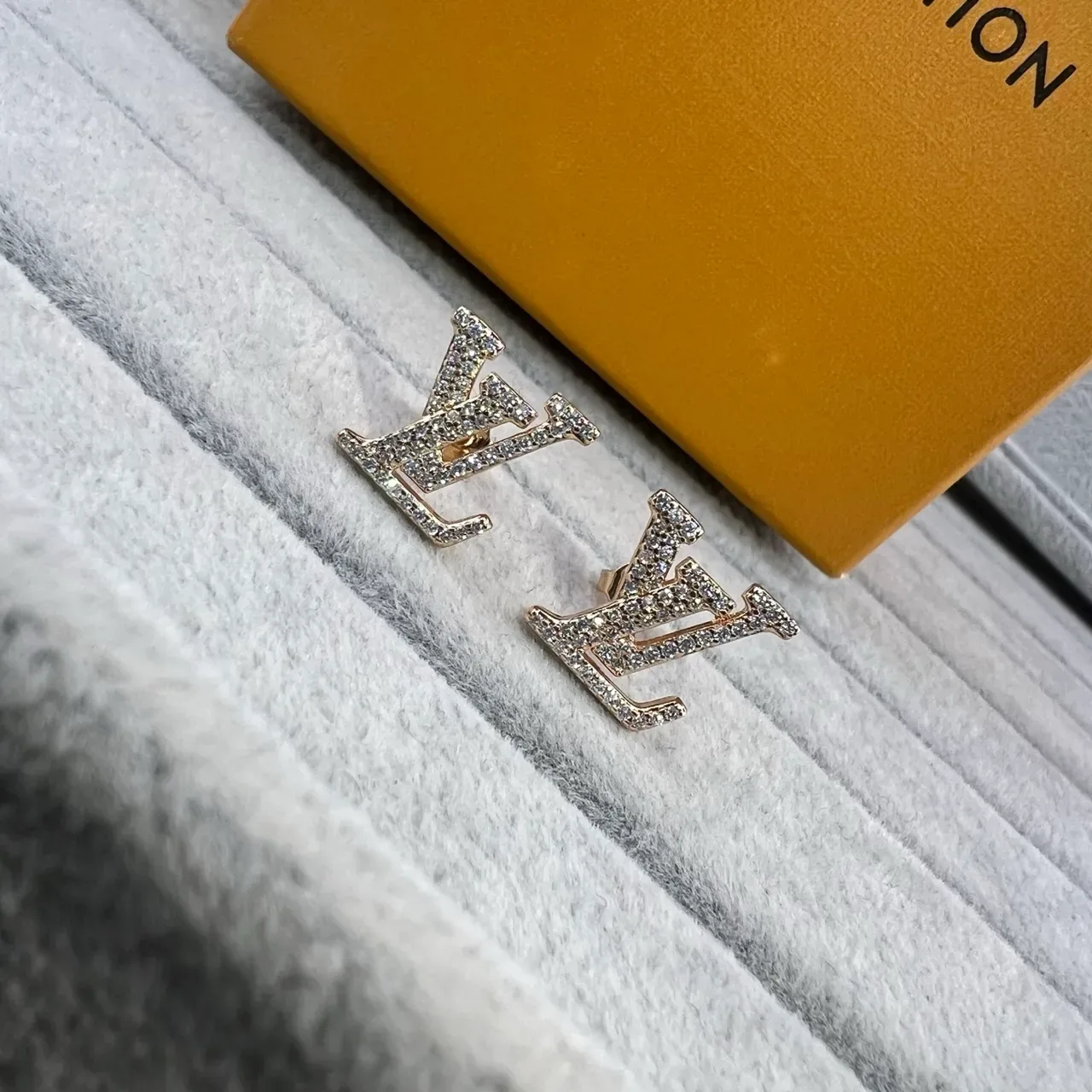 Louis Vuitton Monogram Pavé Crystal Stud Earrings 4