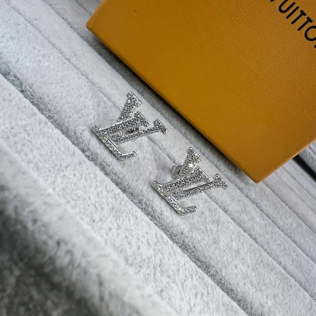 Louis Vuitton Monogram Pavé Crystal Stud Earrings 5