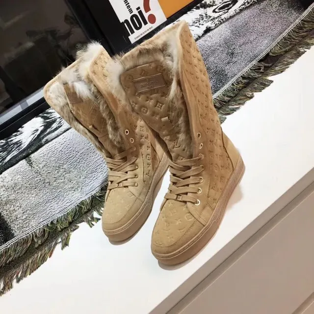 Louis Vuitton Monogram Botas de Nieve de Plataforma con Forro de Piel 3
