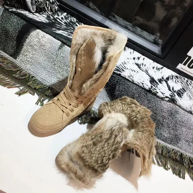 Louis Vuitton Monogram Botas de Nieve de Plataforma con Forro de Piel 4