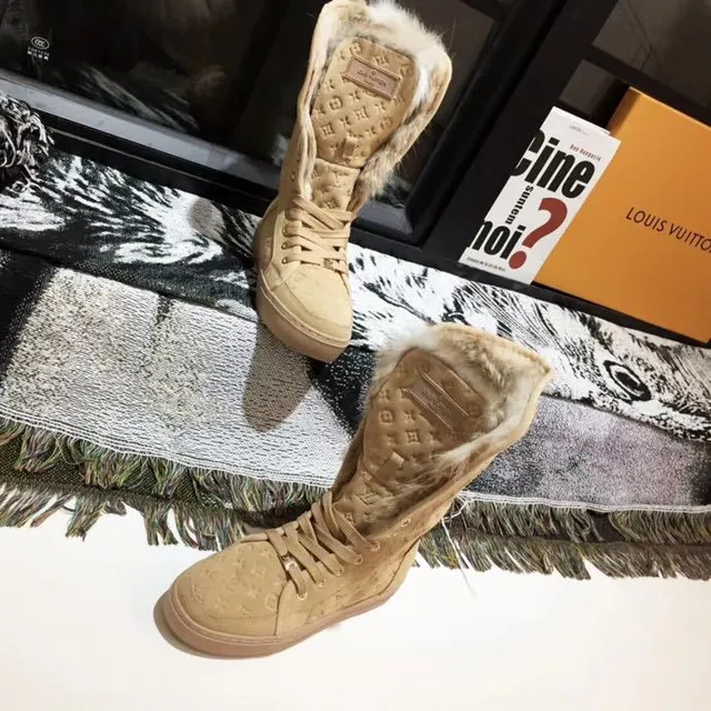 Louis Vuitton Monogram Botas de Nieve de Plataforma con Forro de Piel 6