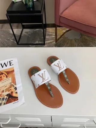 Louis Vuitton Monogram Thong Sandal Blanc Brun Sandales Casual 2