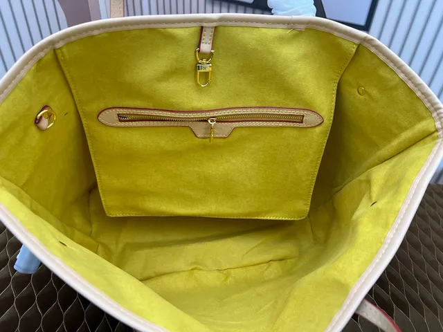 Louis Vuitton Neverfull MM sac cabas en denim avec monogramme en toile 2