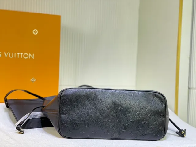 Louis Vuitton Neverfull স্টাডড গাঢ় ধূসর চামড়ার টোট ব্যাগ 3