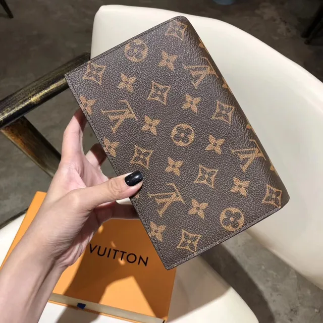 Louis Vuitton Pochette Metis भूरी लाल मोनोग्राम कैनवास लेदर कंट्रास्ट चेन बैग 4