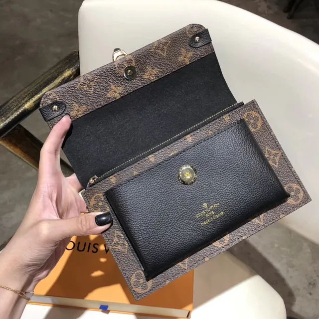 Louis Vuitton Pochette Metis भूरी लाल मोनोग्राम कैनवास लेदर कंट्रास्ट चेन बैग 6