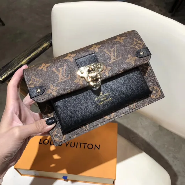 Louis Vuitton Pochette Metis भूरी लाल मोनोग्राम कैनवास लेदर कंट्रास्ट चेन बैग 10
