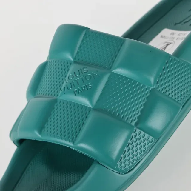 लुई विटन Pool Slide Teal क्विल्टेड स्ट्रैप स्लिपर 6