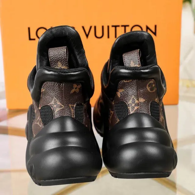 Louis Vuitton Run Away Monogram Negro Marrón Estilo de Vida Zapatillas 2