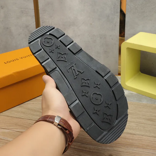 Sandálias Louis Vuitton Run Away Sandálias Preto Marrom Tirante Monogram-Coated Sola de Borracha Moldada Sandálias Casuais 2