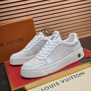 Louis Vuitton Run Away Blancos Perforados con Monograma Lifestyle Sneakers