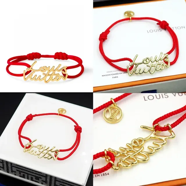 Louis Vuitton Signature Script سوار كورد أحمر 12