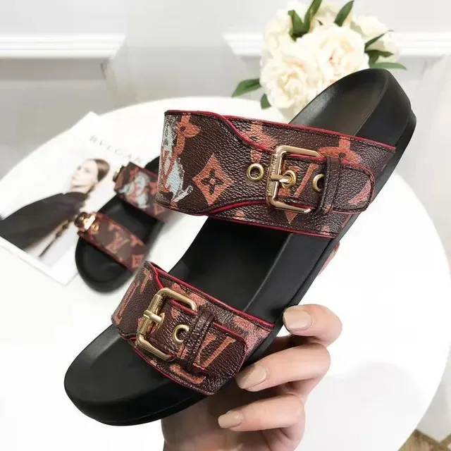 Louis Vuitton سلاید دوبل ستريب مونوغرام بني احمر تطريز كاجوال صندل 3