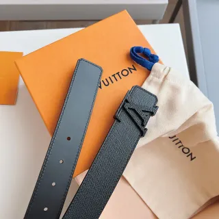 Louis Vuitton Turnlock 可逆皮革皮带