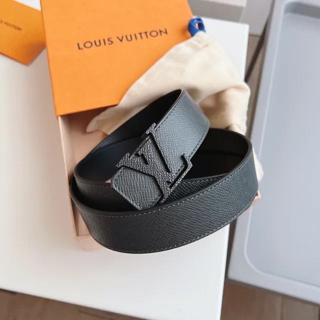 Louis Vuitton Turnlock حزام جلدي قابل للعكس 9