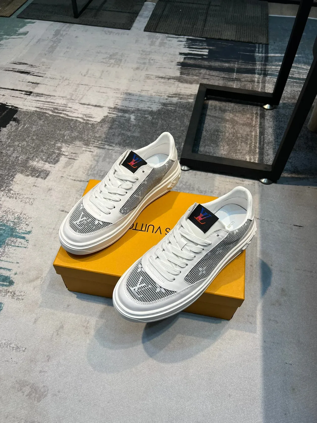Louis Vuitton White Black Leather And Mesh Upper Embossed Monogram Side Panels Lifestyle Sneakers 6