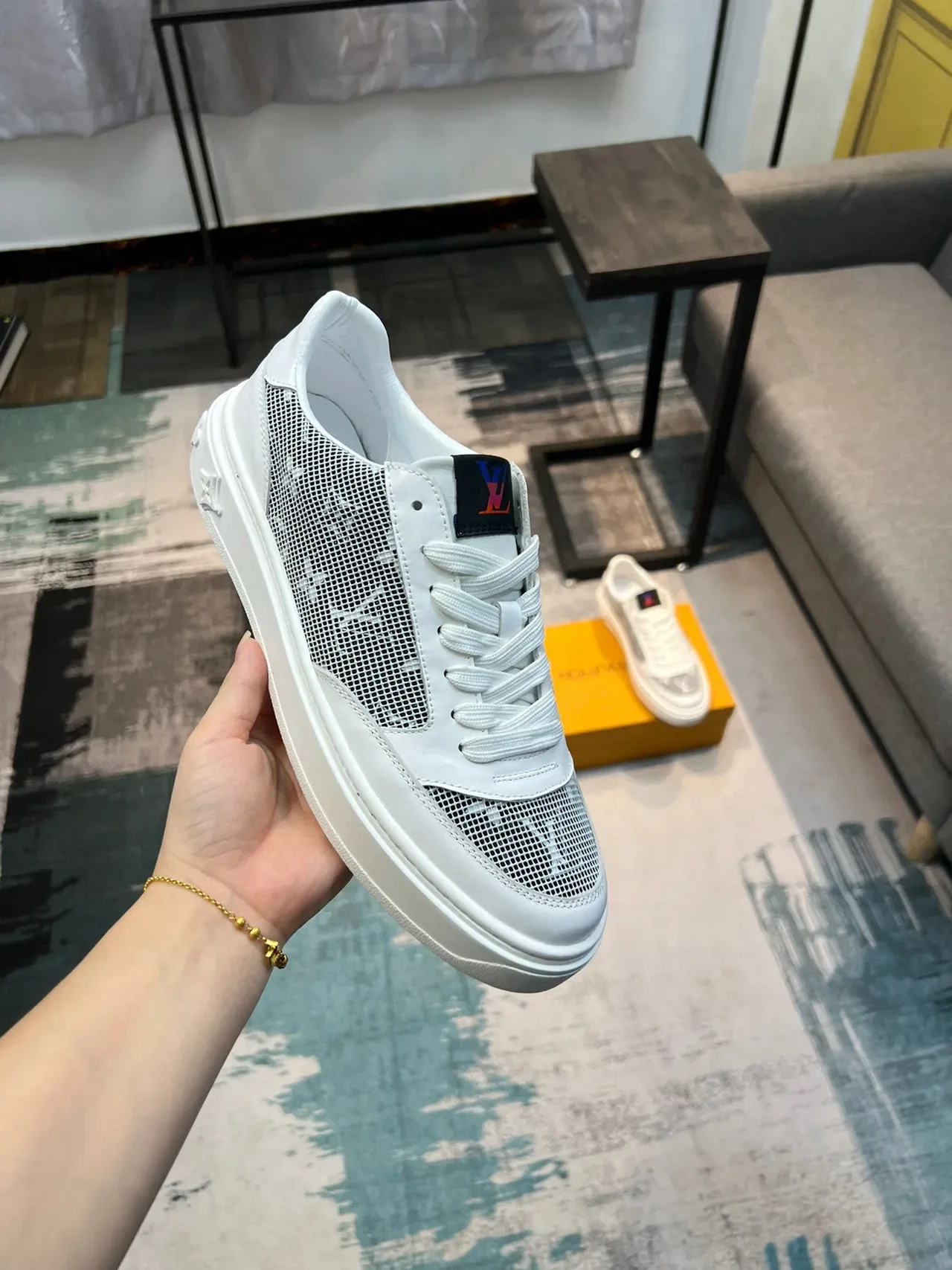 Louis Vuitton White Black Leather And Mesh Upper Embossed Monogram Side Panels Lifestyle Sneakers 7