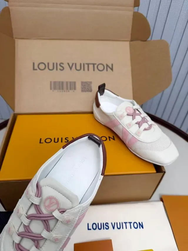 Louis Vuitton White Pink Mesh And Suede Panel Construction V-Shaped Overlay Lifestyle Sneakers 5