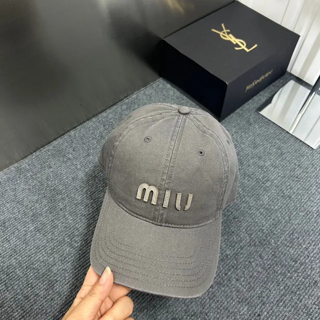 Miu Miu casquette baseball logo brodé bordeaux 5