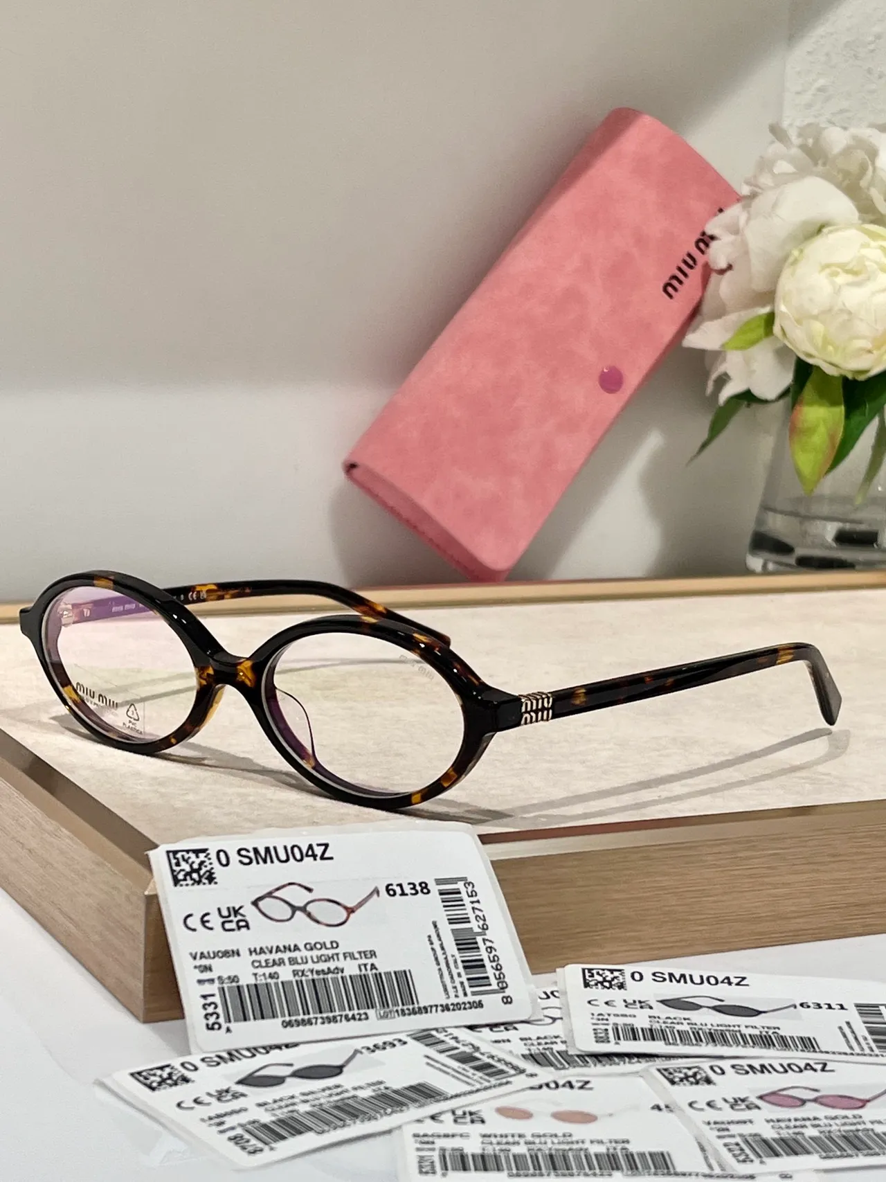 Miu Miu SMU04Z 奶油色椭圆形醋酸太阳镜 7