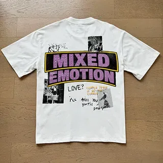 تي شيرت Mixed Emotion أبيض ووردي بطباعة جرافيك ستايل كولاج 7