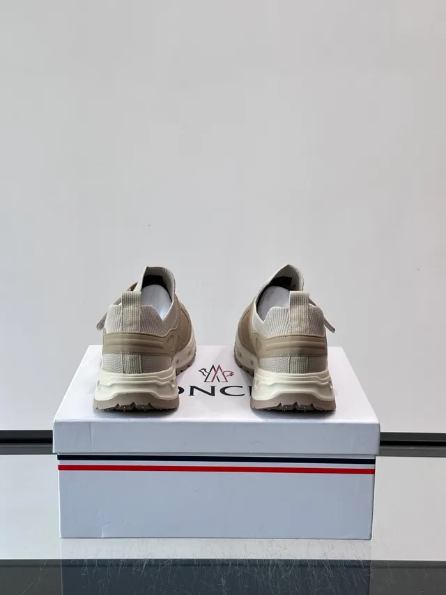 Moncler Tênis Lifestyle Slip-On Bege de Malha 3