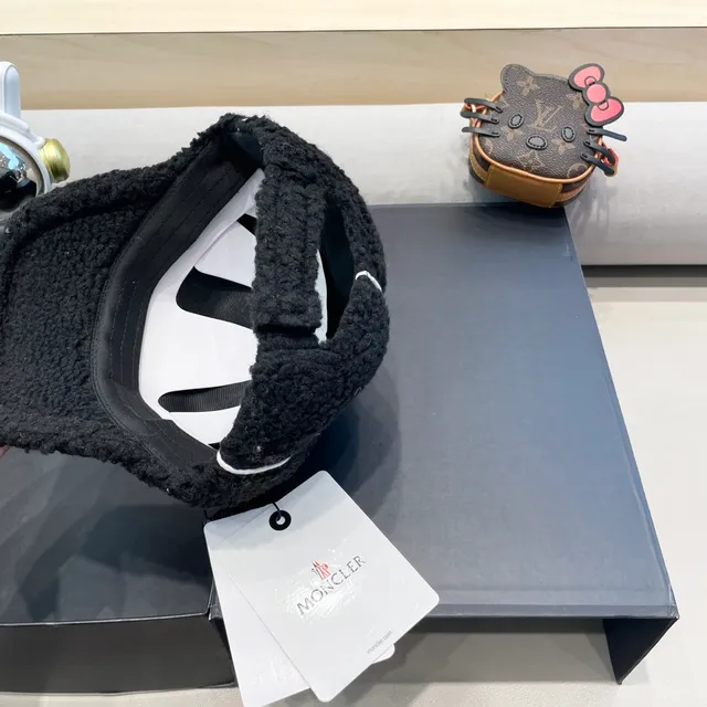 Moncler ZIND Shearling-Trimmed কালো বেসবল ক্যাপ 8