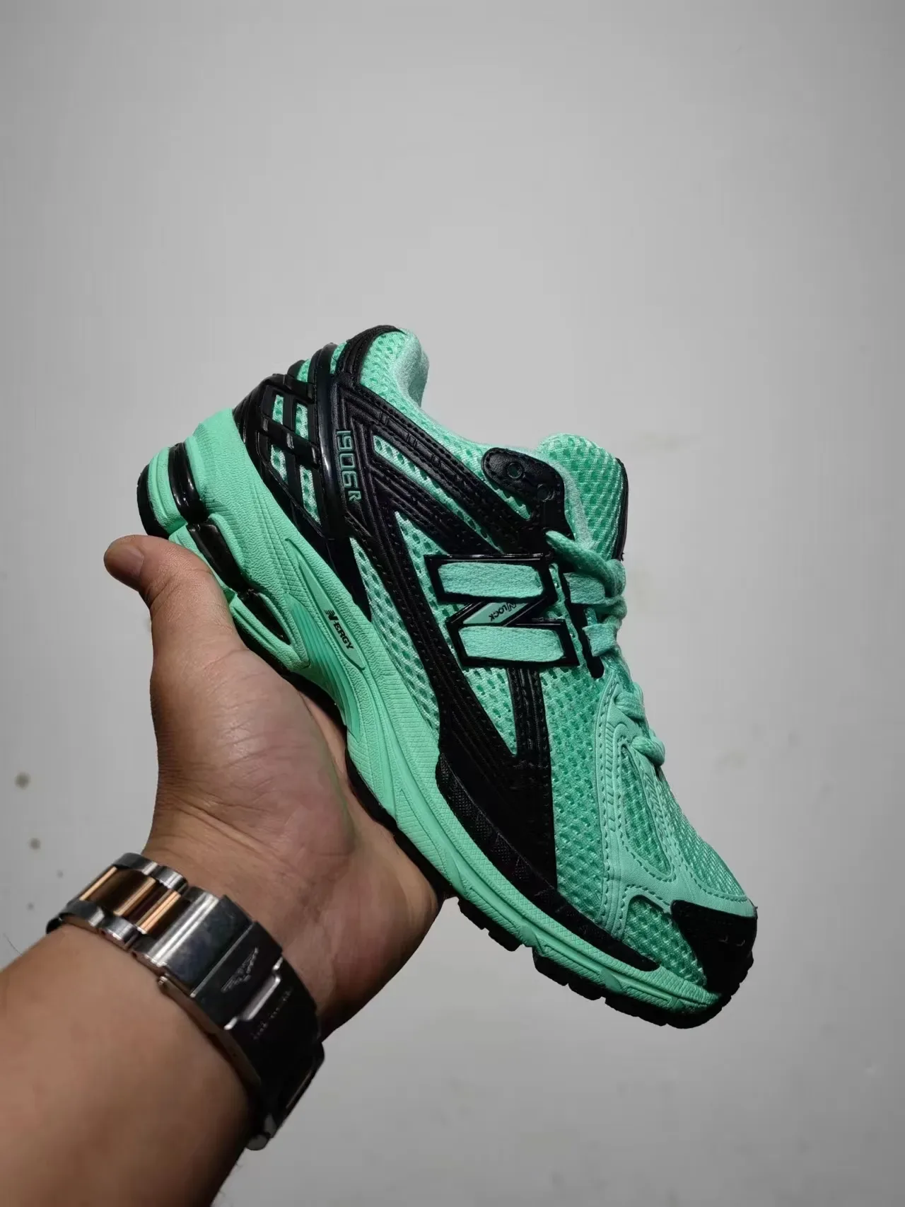 New Balance 1200 मिंट ग्रीन ब्लैक रनिंग शूज़ 6