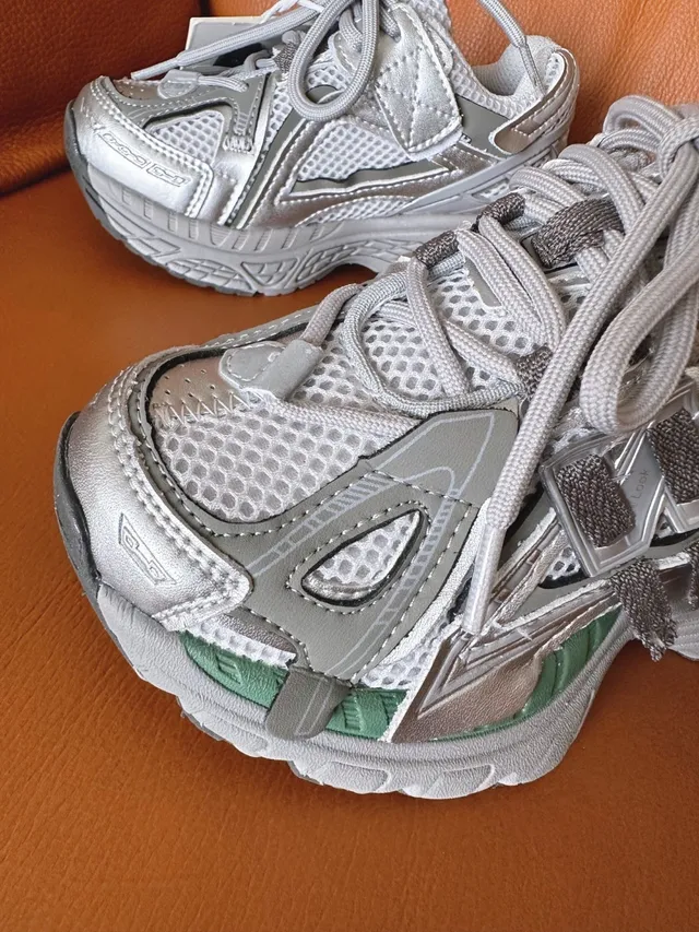 New Balance 1906R 米色 青绿色 厚底运动鞋 18