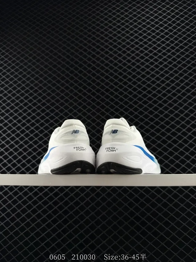 New Balance 471 ग्रे व्हाइट चंकी मिडसोल रिट्रो-प्रेरित लाइफस्टाइल स्नीकर 2
