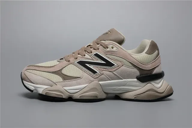New Balance 9060 Bege Tênis Lifestyle de Camurça e Malha em Camadas 9
