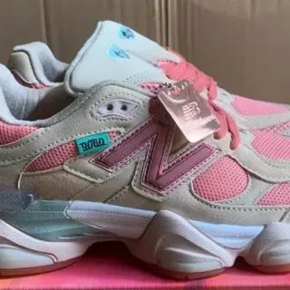 New Balance 9060 बेज पिंक मिंट चंक स्नीकर्स