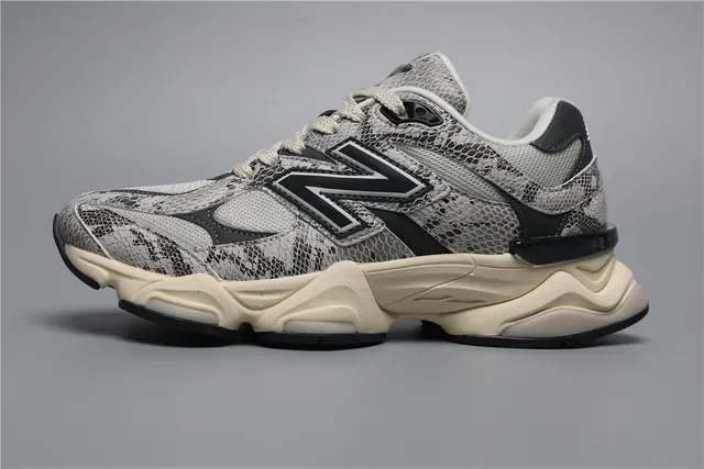 New Balance 9060 حذاء رياضي أسلوب حياة مطبوع بخطوط جلد الثعبان 9
